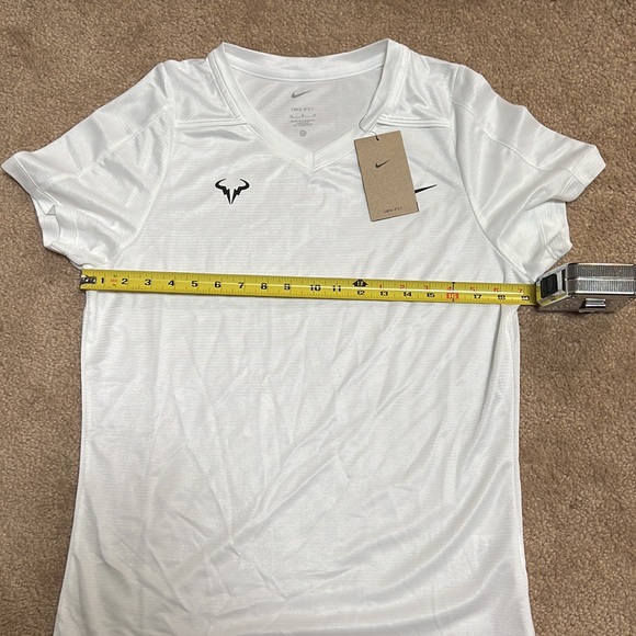 NWT Men's NikeCourt Dri-FIT Rafa Challenger Tennis Top, White, M DD8547 100 - Picture 7 of 8
